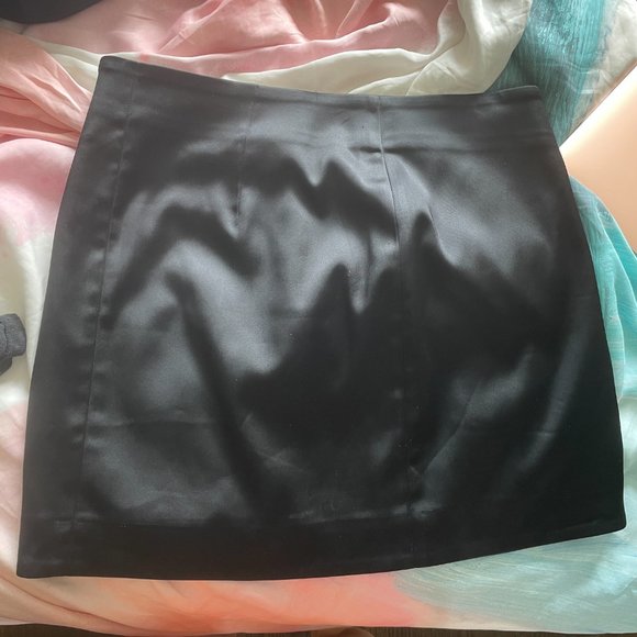 & Other Stories Fitted Satin Mini Skirt in Black Size EU 38/ USA 6 - Picture 6 of 9